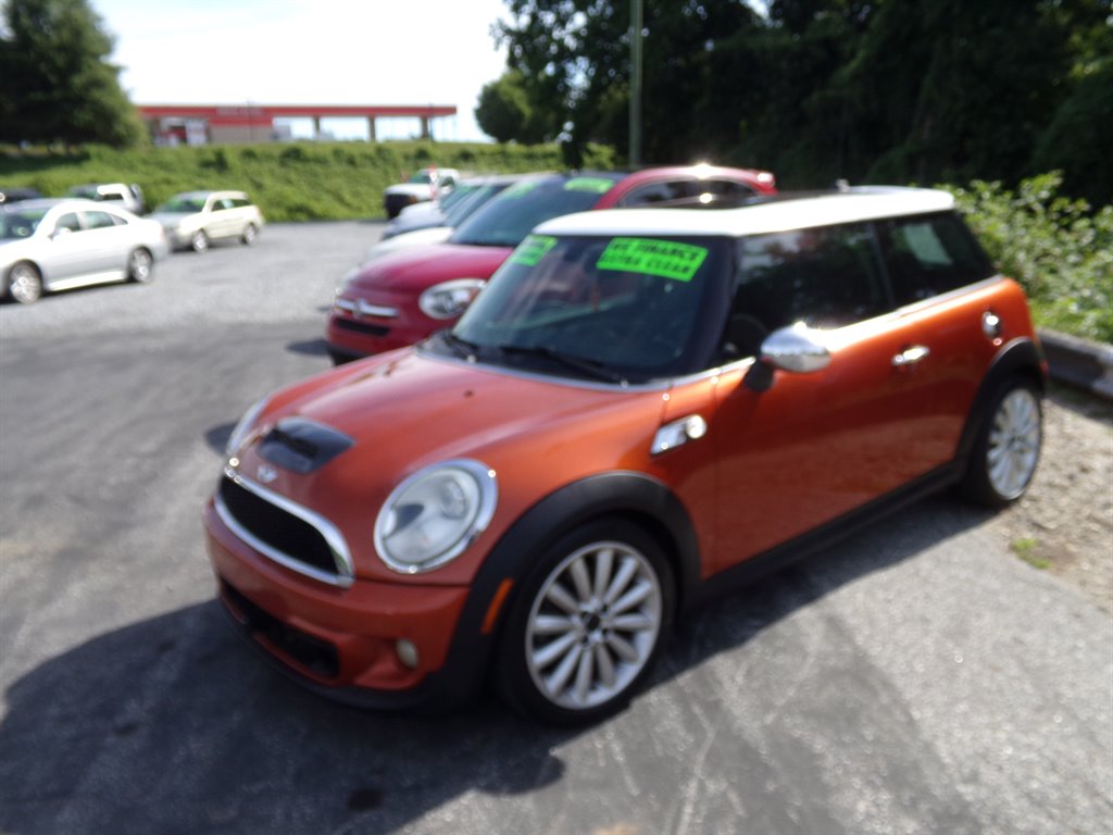 2011 MINI Hardtop - $6,495