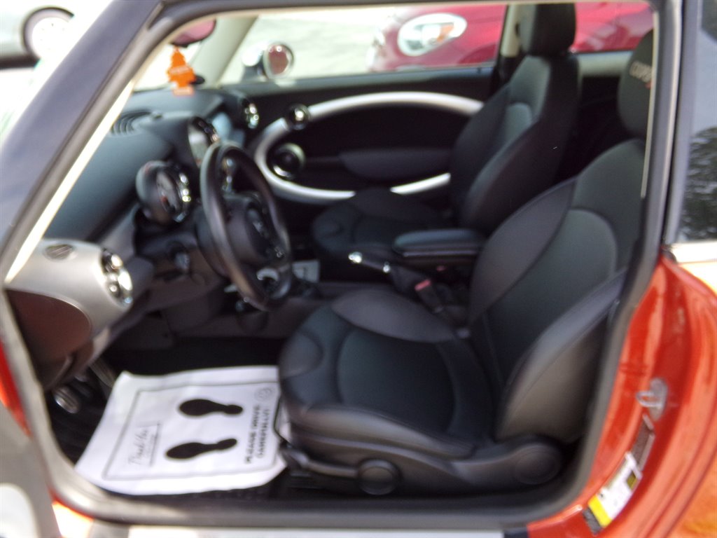2011 MINI Hardtop - $6,495
