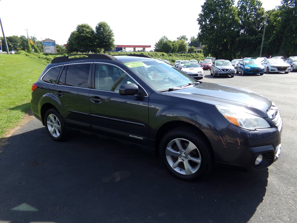 2013 Subaru Outback - $6,495