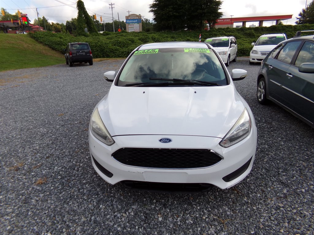 2016 Ford Focus - $6,495