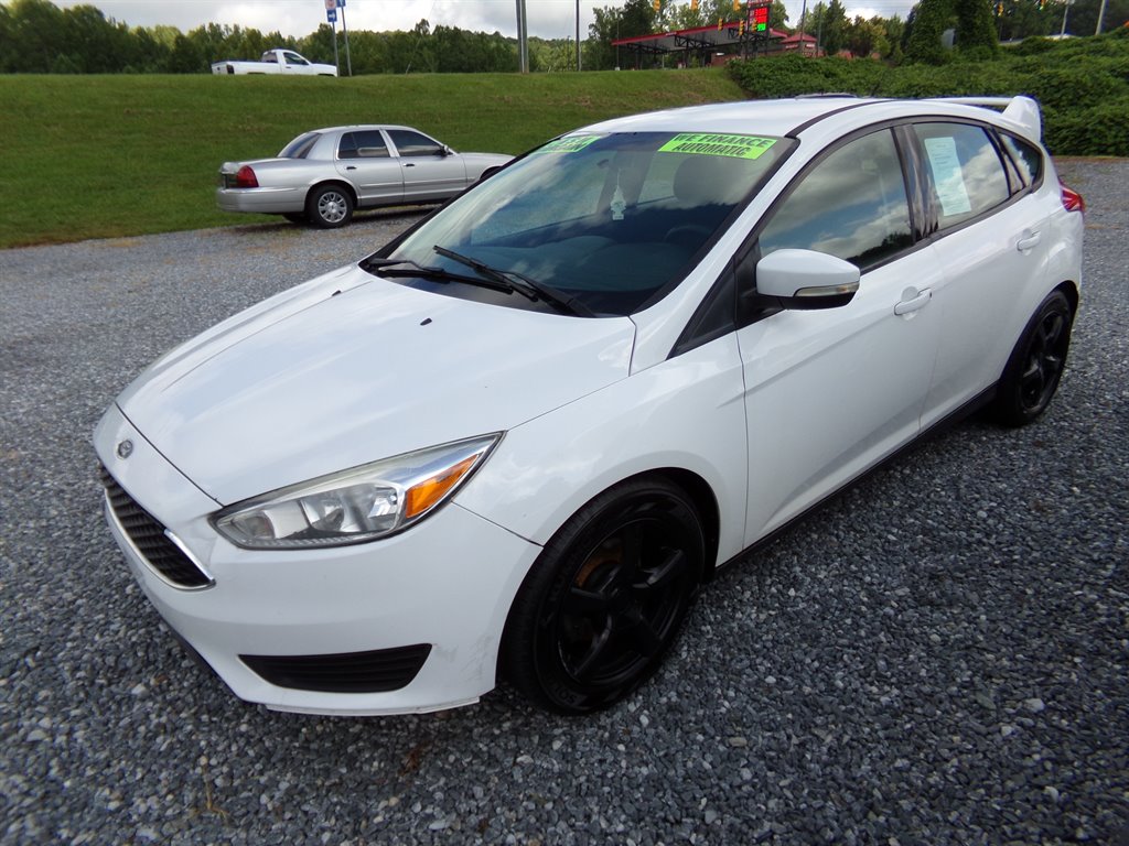 2016 Ford Focus - $6,495