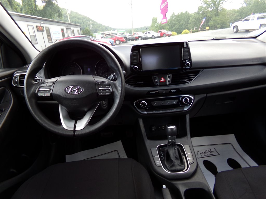 2019 Hyundai Elantra - $9,495