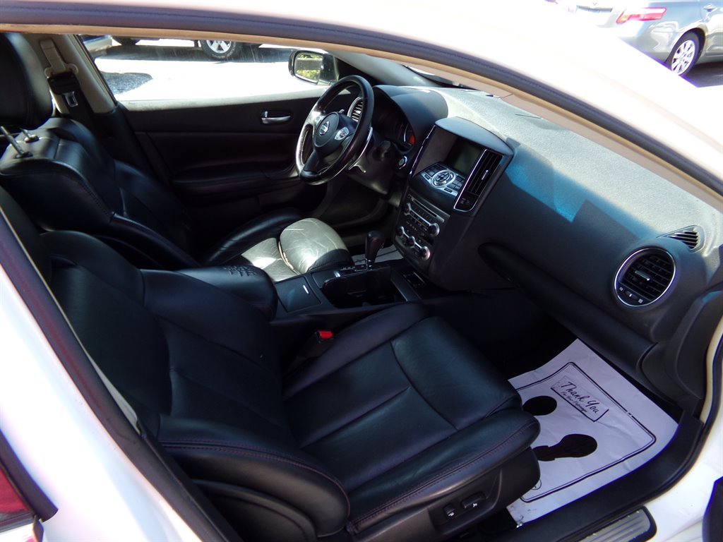 2009 Nissan Maxima - $6,995