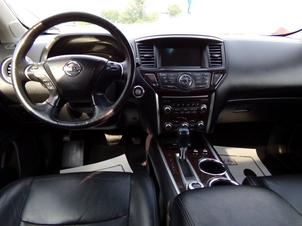 2013 Nissan Pathfinder - $6,495