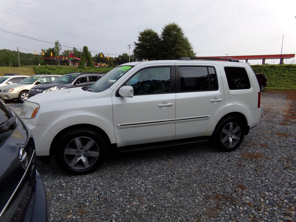 2013 Honda Pilot - $9,450