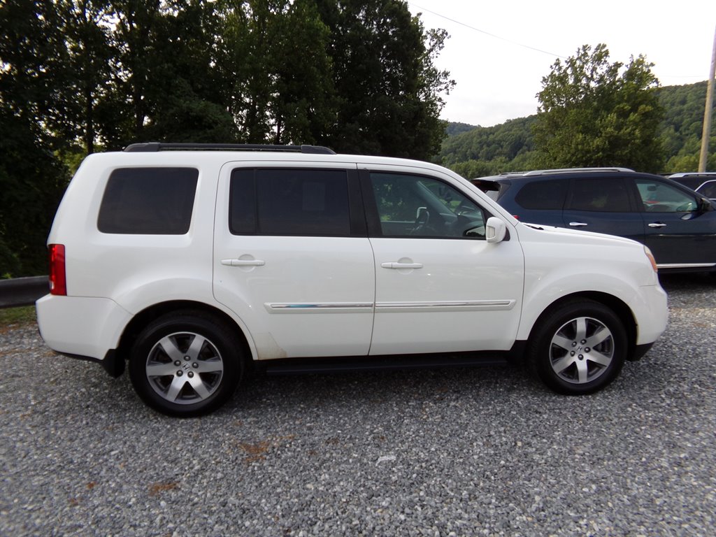 2013 Honda Pilot - $9,450
