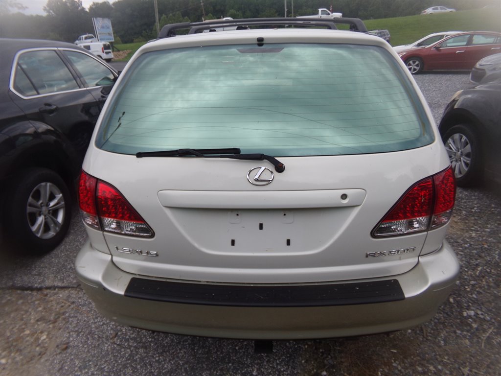 2000 Lexus RX - $5,495