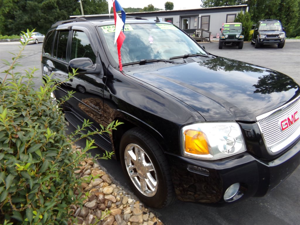 2007 GMC Envoy - $7,995