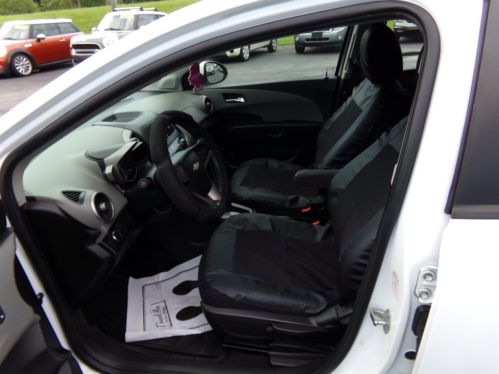 2015 Chevrolet Sonic - $3,995
