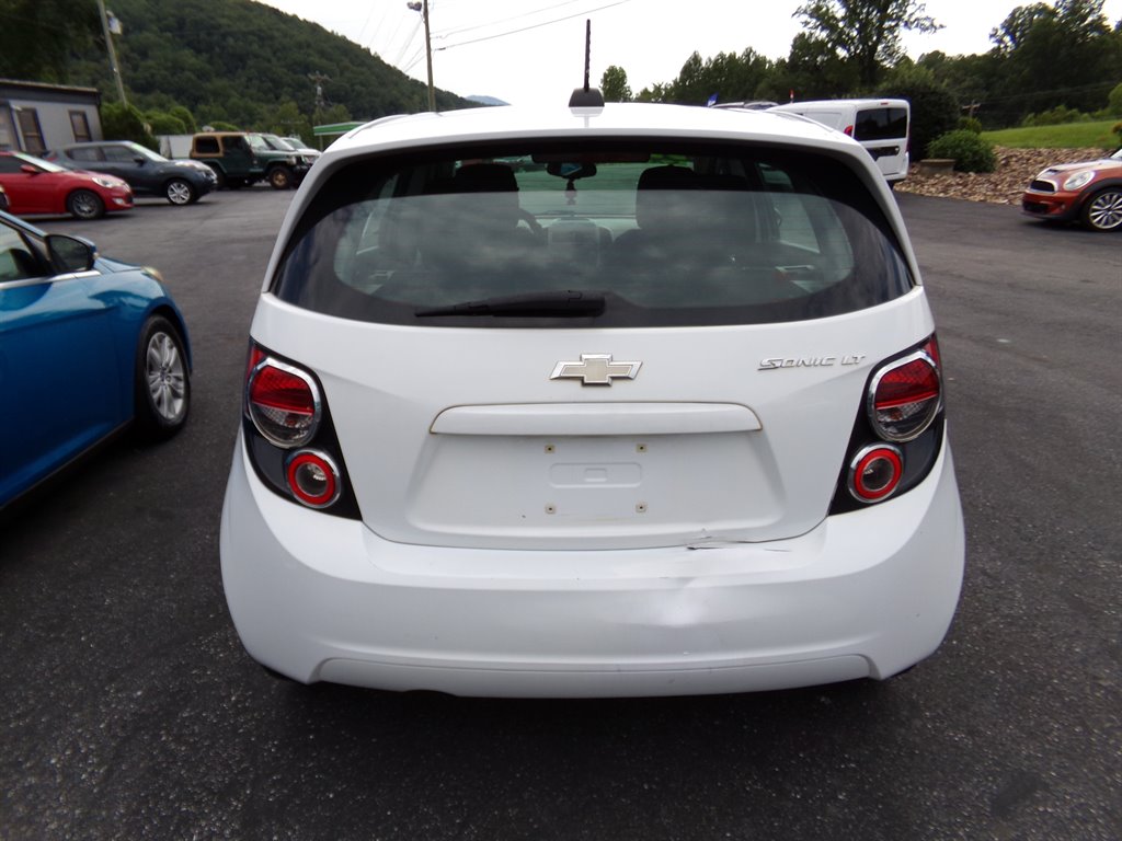 2015 Chevrolet Sonic - $3,995