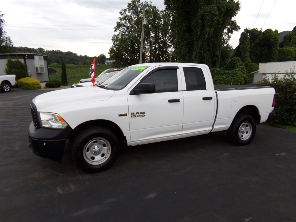 2017 Ram 1500 - $8,995