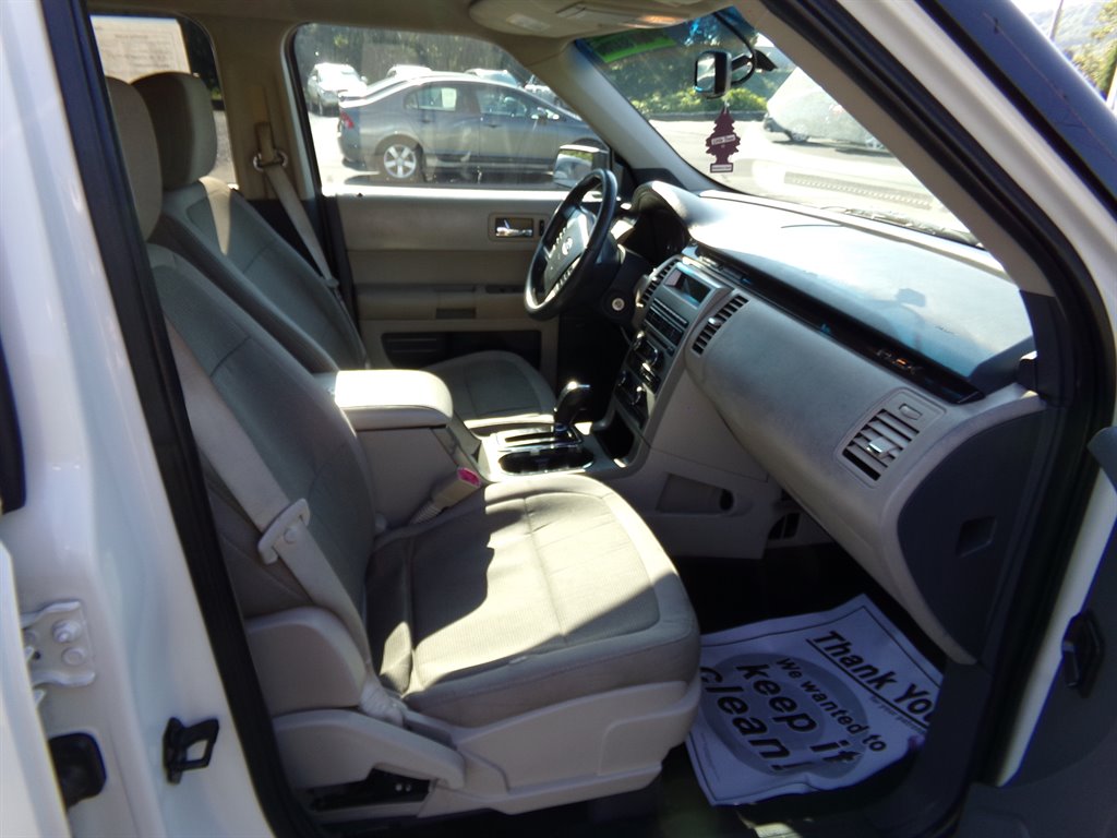 2009 Ford Flex - $6,495