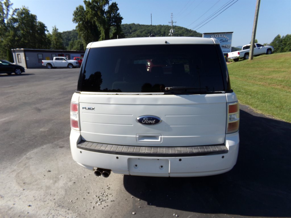 2009 Ford Flex - $6,495