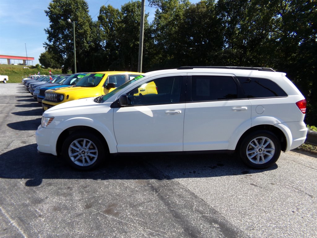 2018 Dodge Journey - $7,995