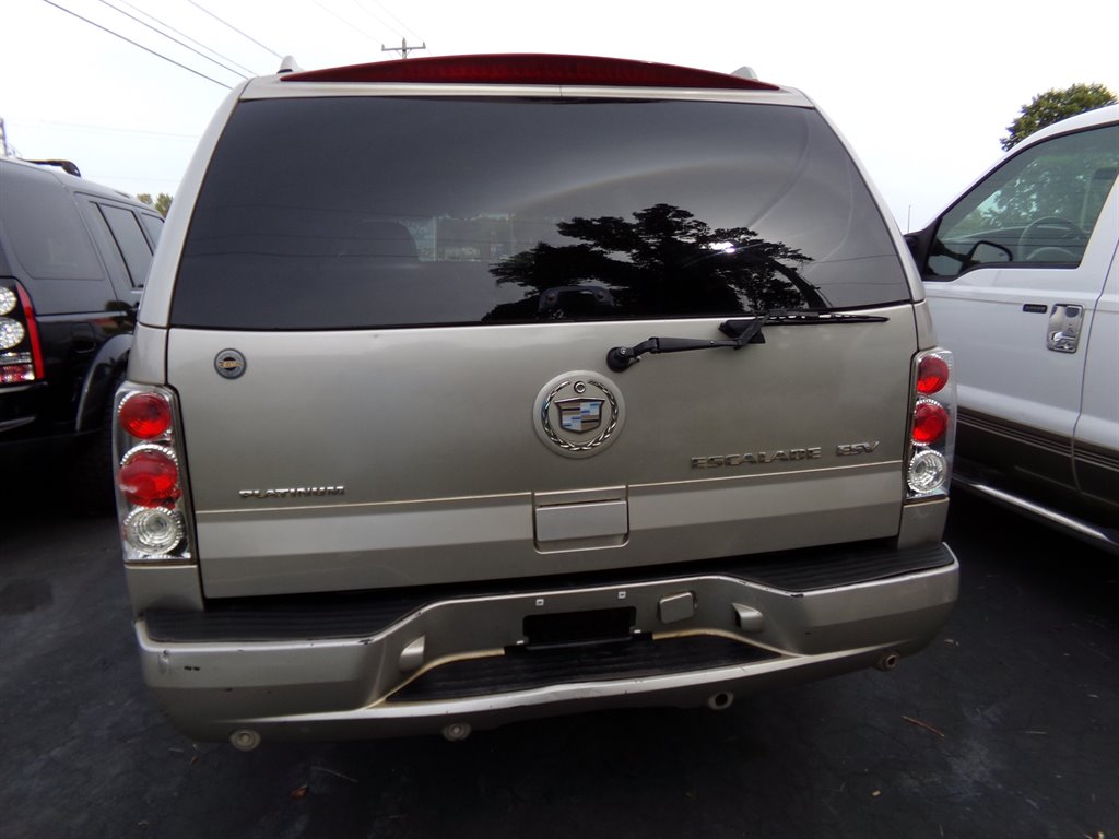 2006 Cadillac Escalade - $5,495