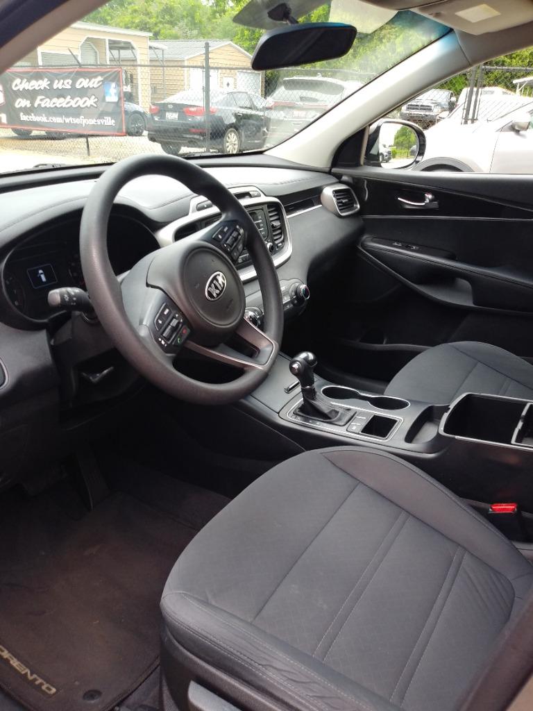 2016 Kia Sorento LX photo