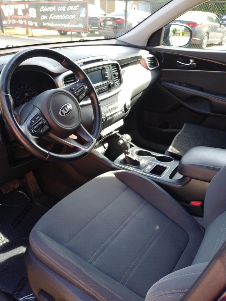 2016 Kia Sorento LX photo