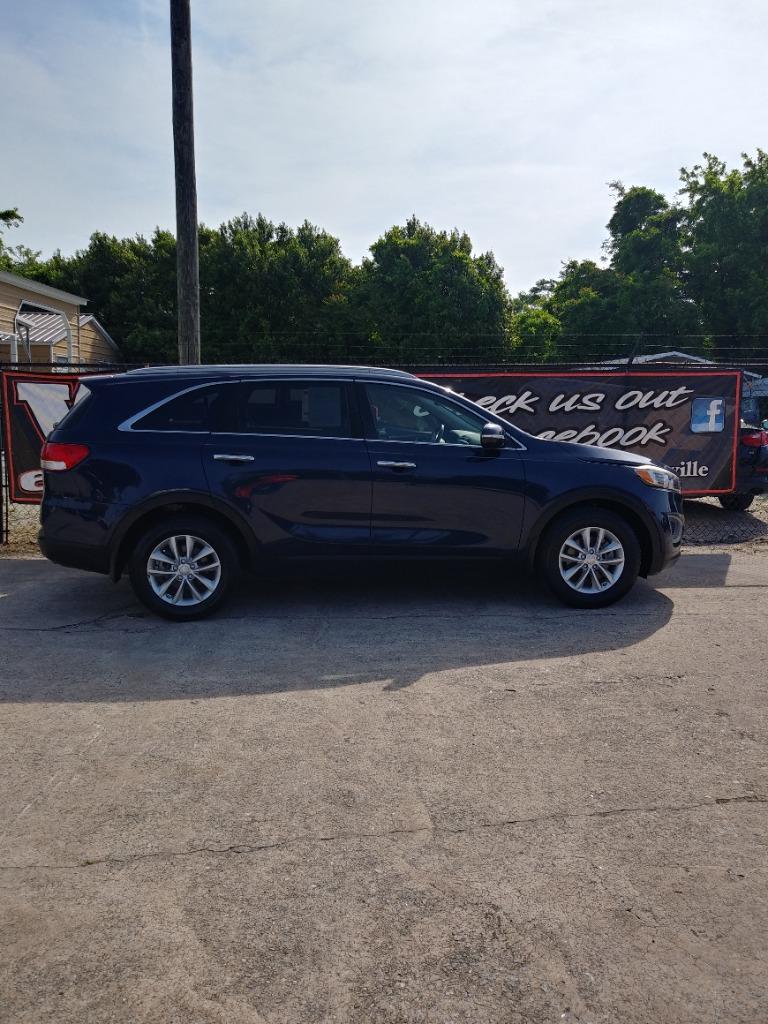 2016 Kia Sorento LX photo