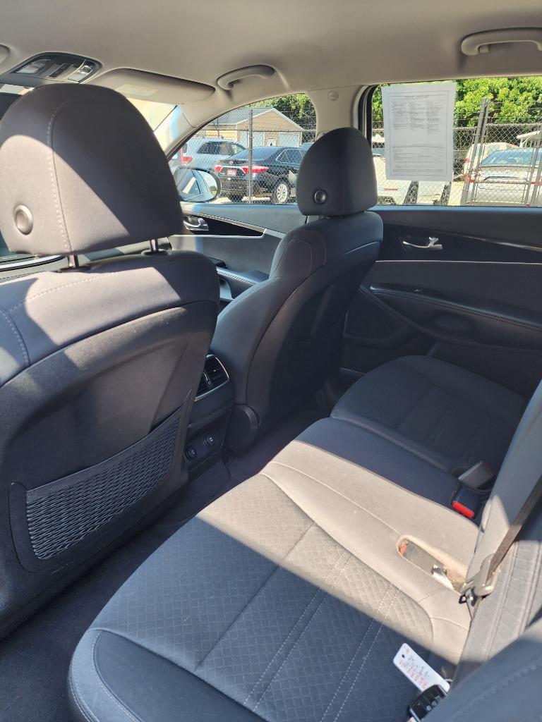 2019 Kia Sorento - $10,995