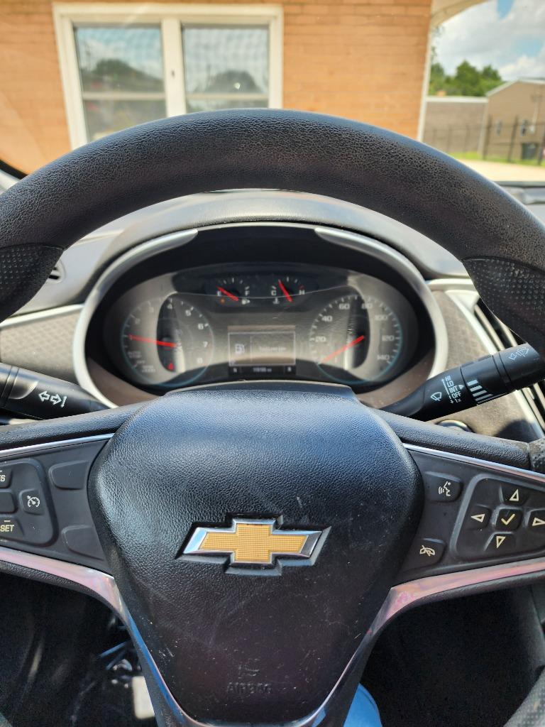 2019 Chevrolet Malibu - $10,995