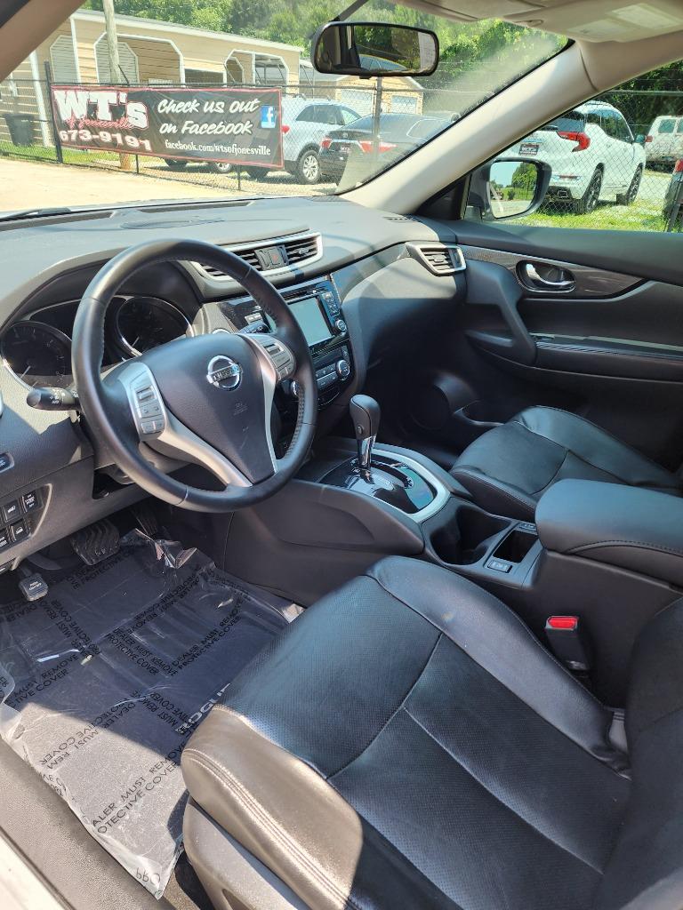 2016 Nissan Rogue - $10,995