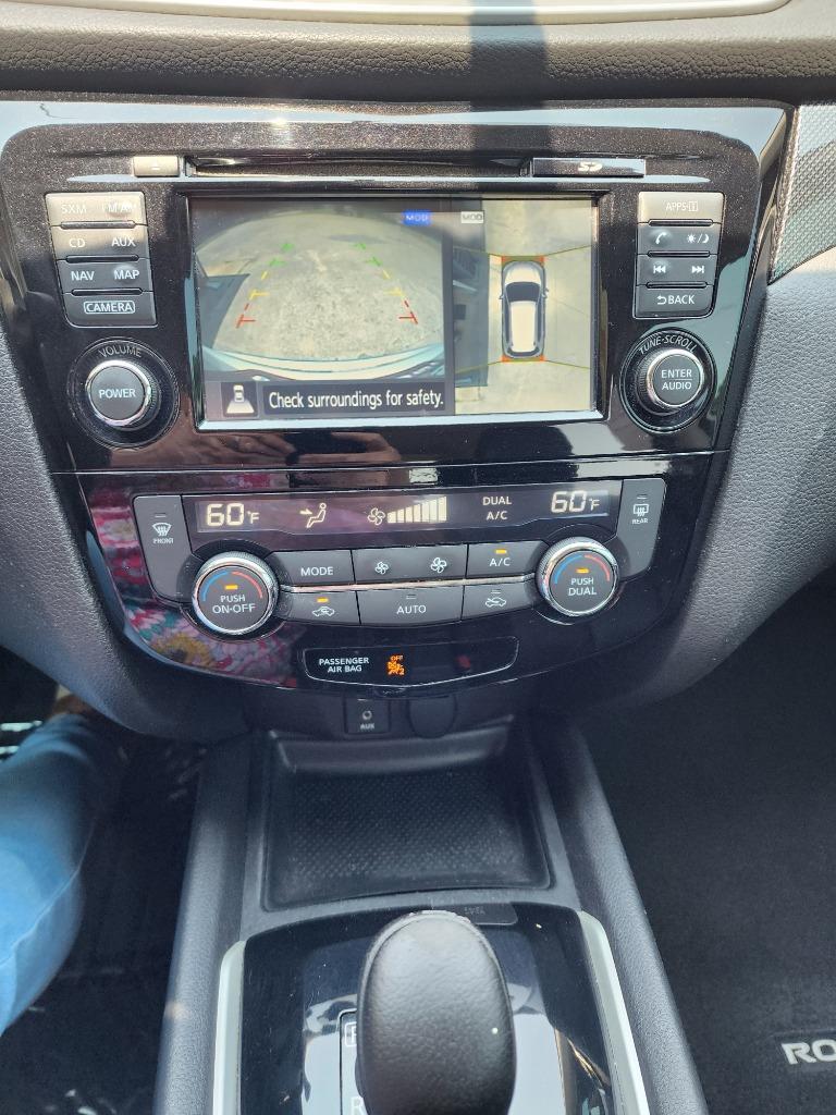 2016 Nissan Rogue - $10,995