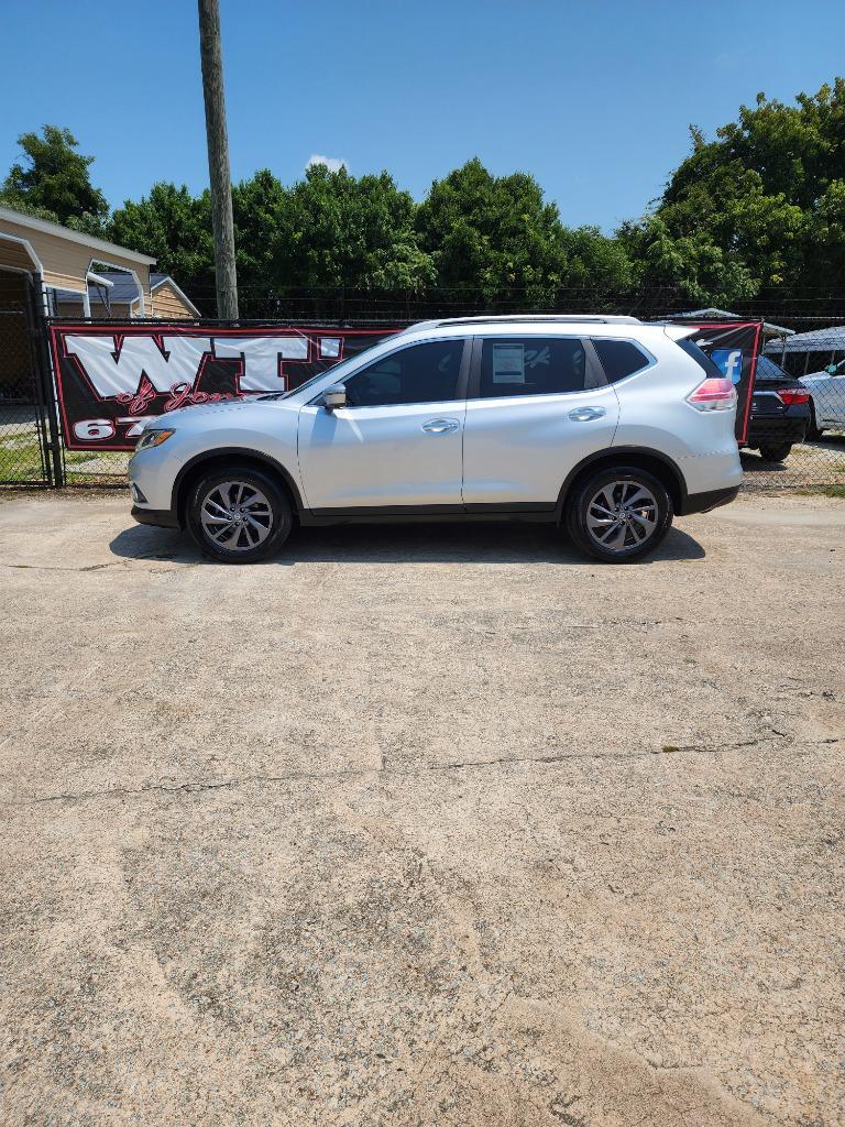 2016 Nissan Rogue - $10,995