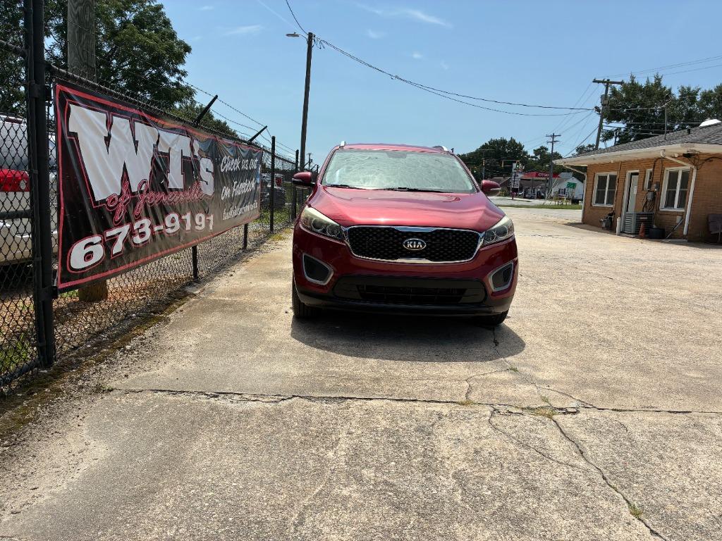 2017 Kia Sorento - $10,995