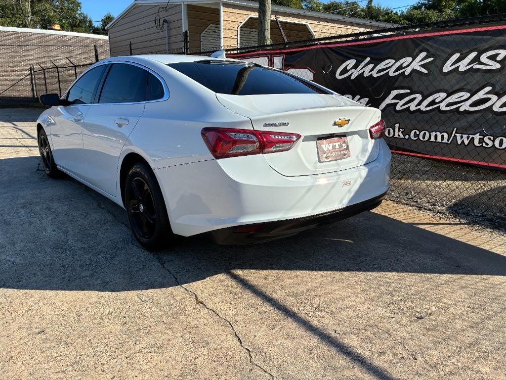 2022 Chevrolet Malibu - $13,495