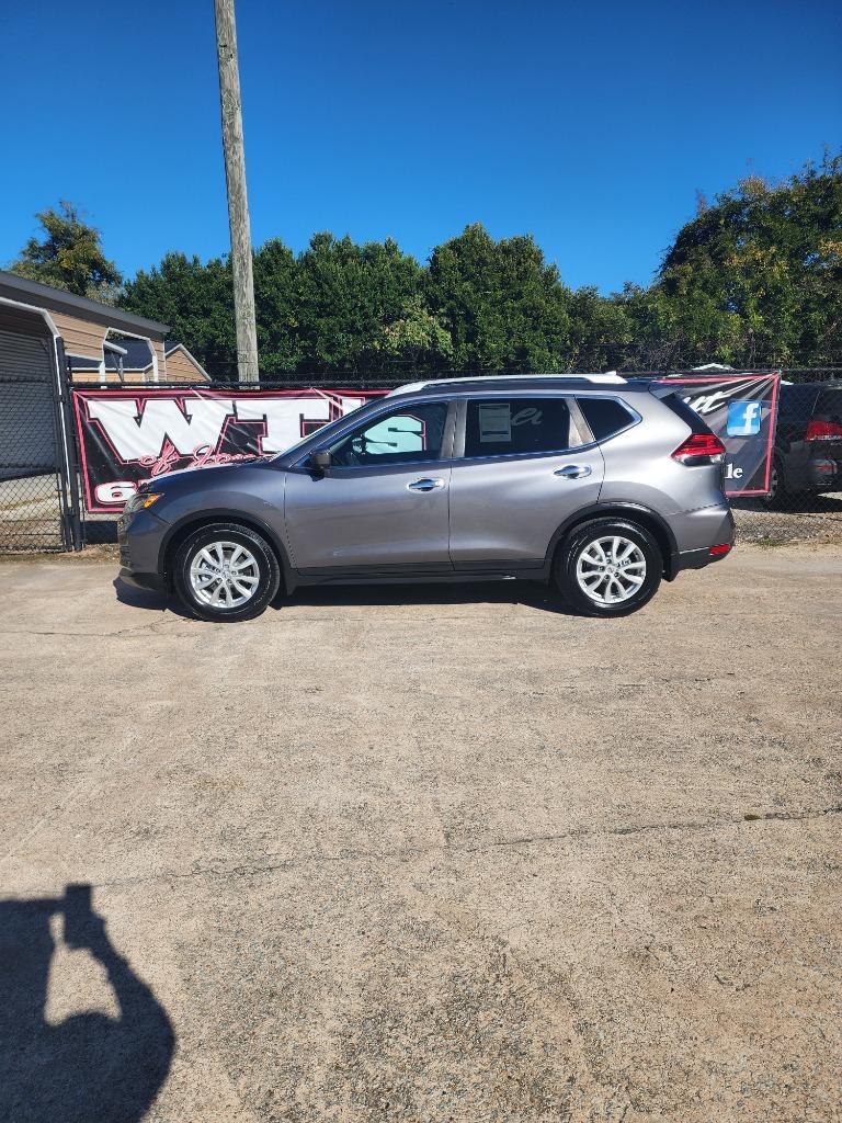 2017 Nissan Rogue - $8,995