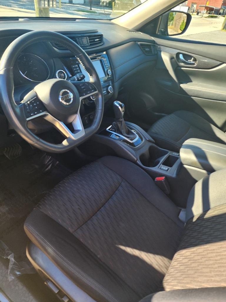 2017 Nissan Rogue - $8,995