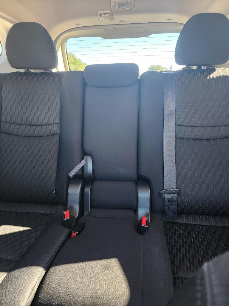 2017 Nissan Rogue - $8,995