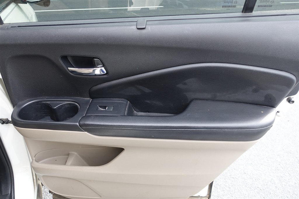 2017 Honda Pilot - $17,900