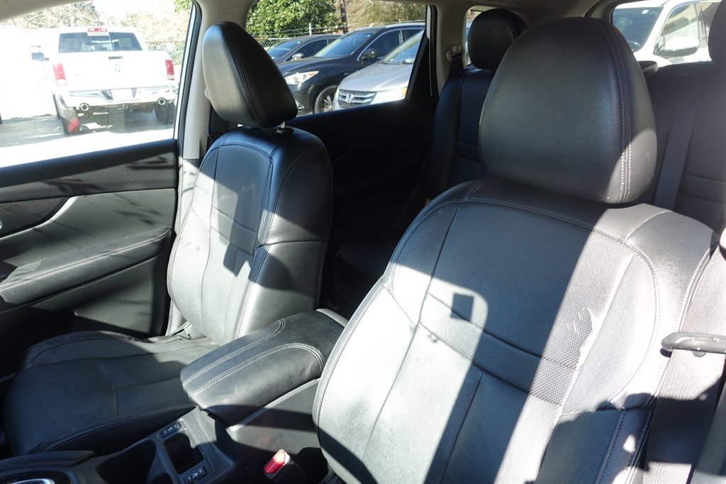 2017 Nissan Rogue - $9,995