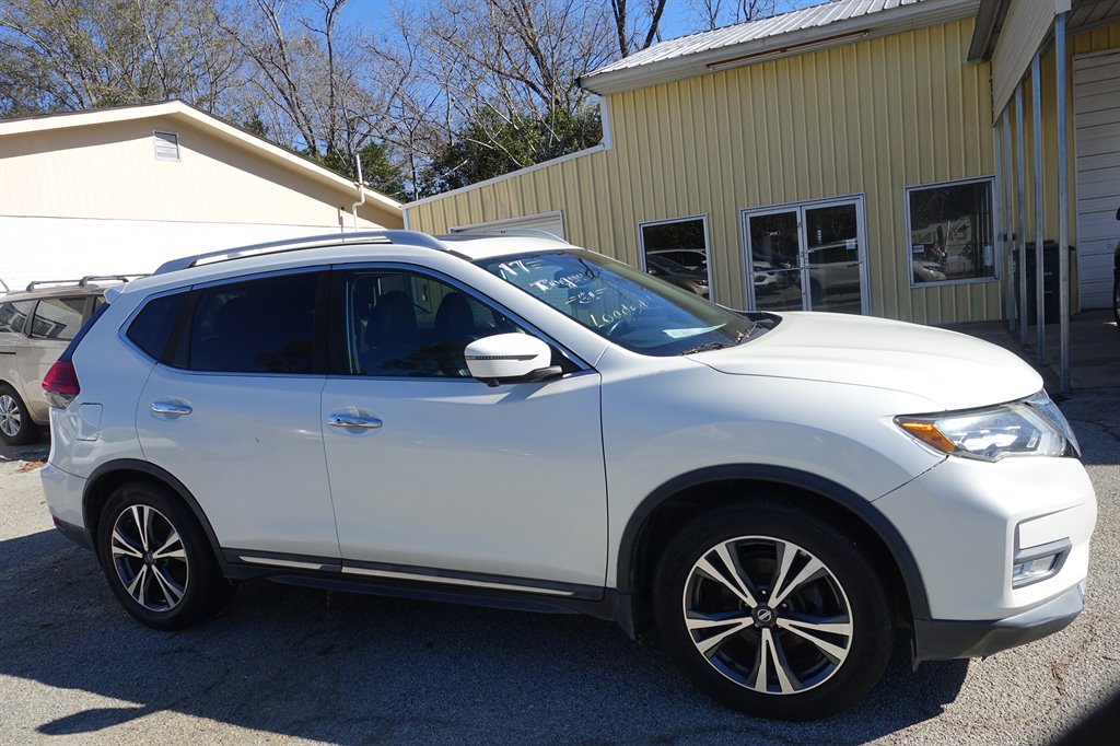 2017 Nissan Rogue - $9,995