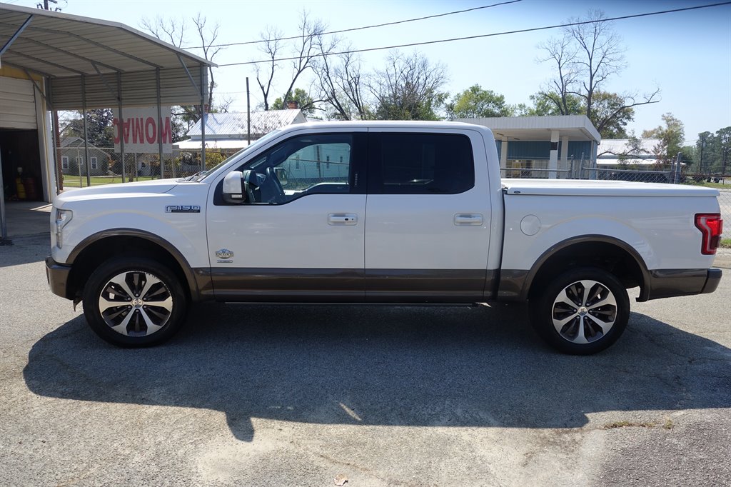 2016 Ford F-150 - $16,995