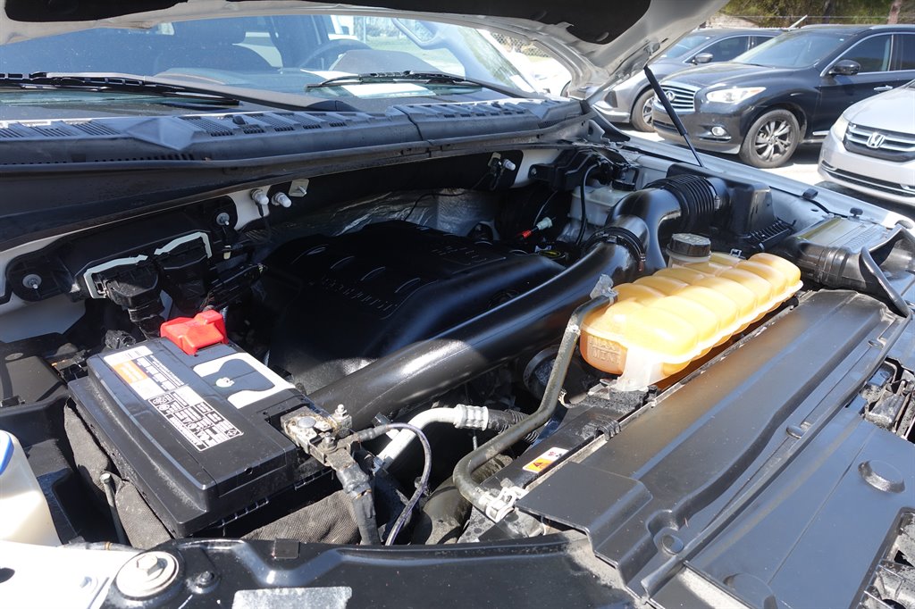 2016 Ford F-150 - $16,995