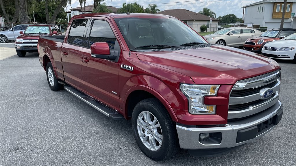 2016 Ford F150 Lariat photo