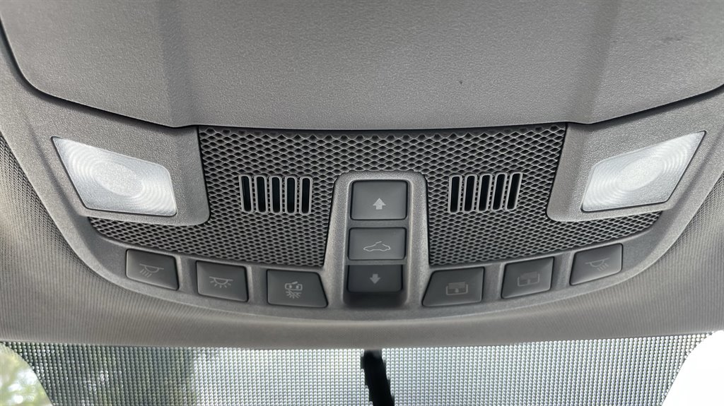 2016 Ford F150 Lariat photo