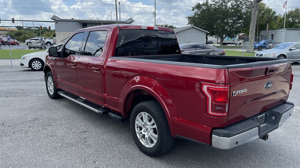 2016 Ford F150 Lariat photo