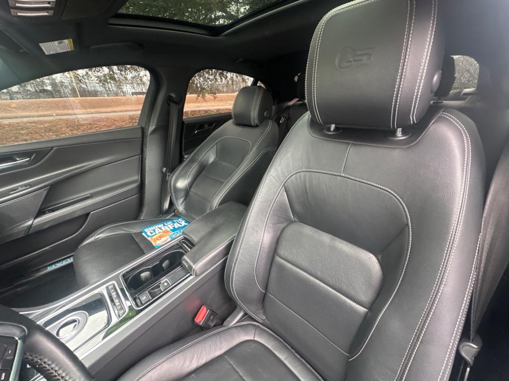 2018 Jaguar XE S photo