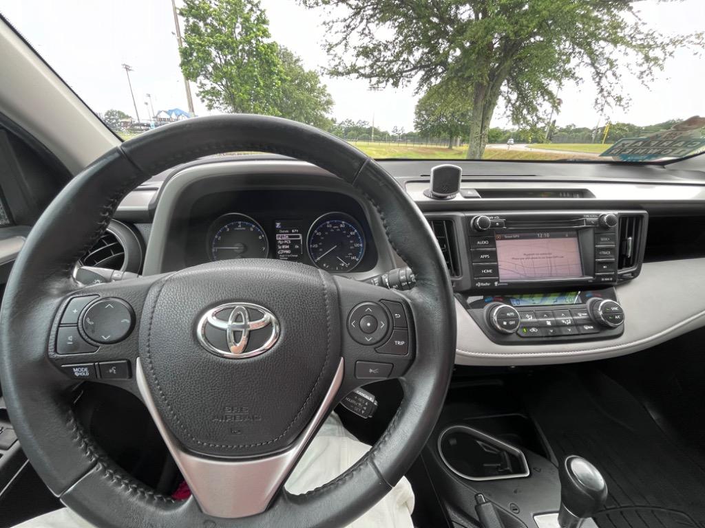 2018 Toyota RAV4 XLE 7