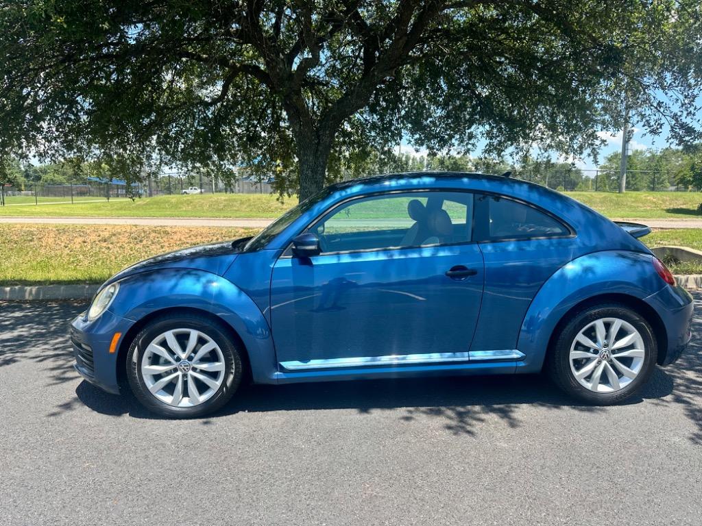 2017 Volkswagen Beetle Classic 4