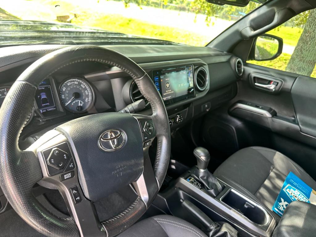 2017 Toyota Tacoma TRD SPORT  7