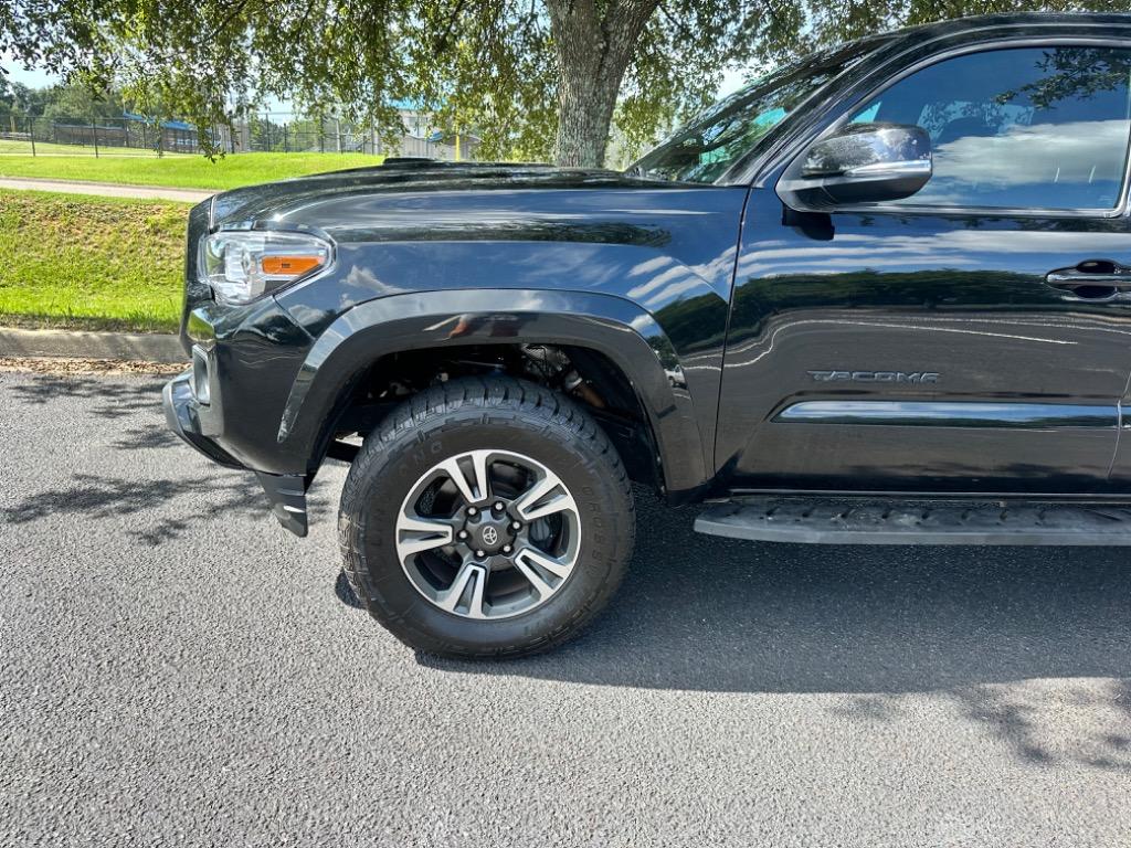 2017 Toyota Tacoma TRD SPORT  2