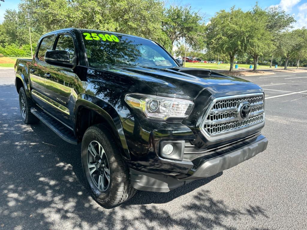 2017 Toyota Tacoma TRD SPORT  25