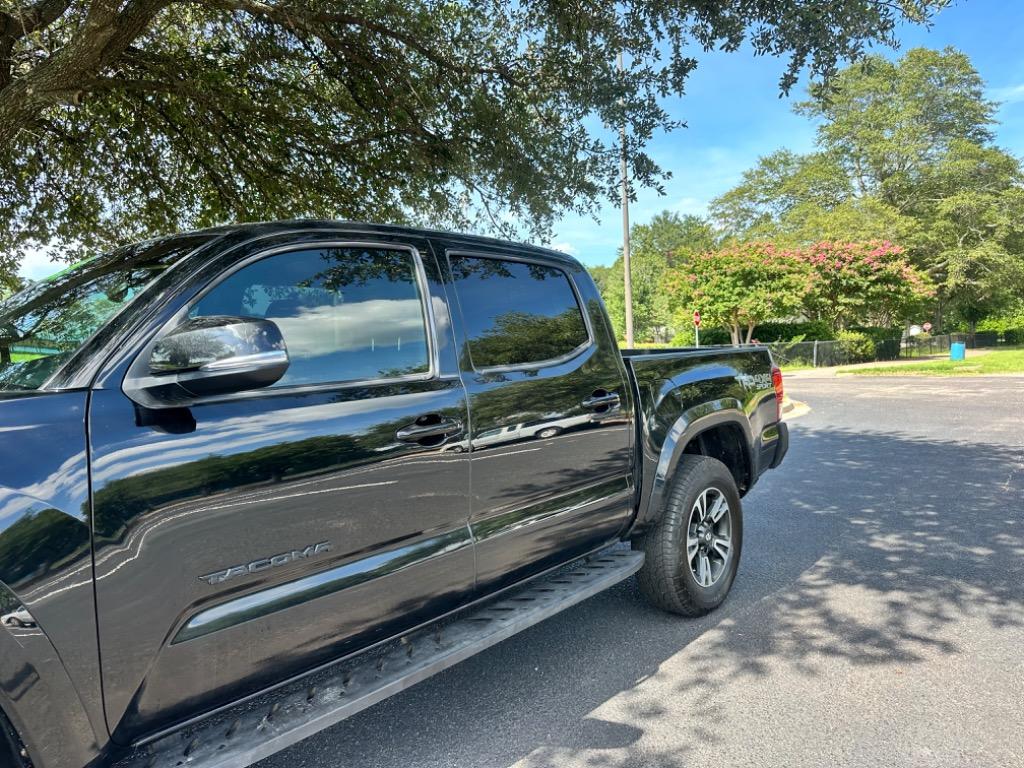 2017 Toyota Tacoma TRD SPORT  3