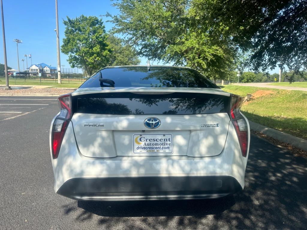 2016 Toyota Prius  15