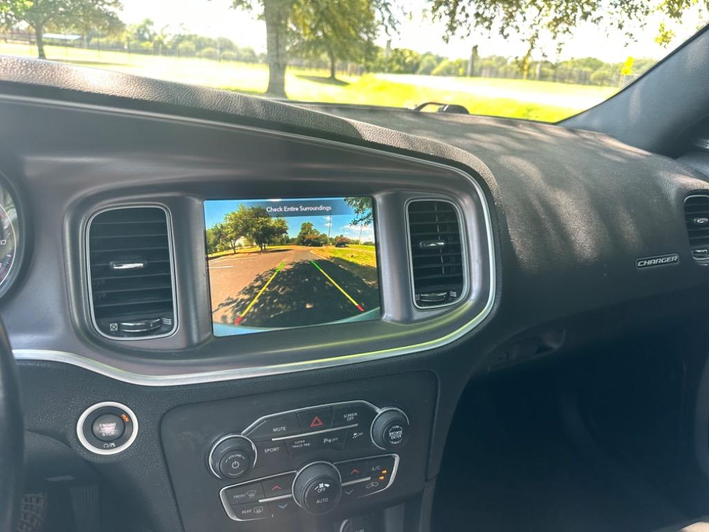 2019 Dodge Charger SXT 8