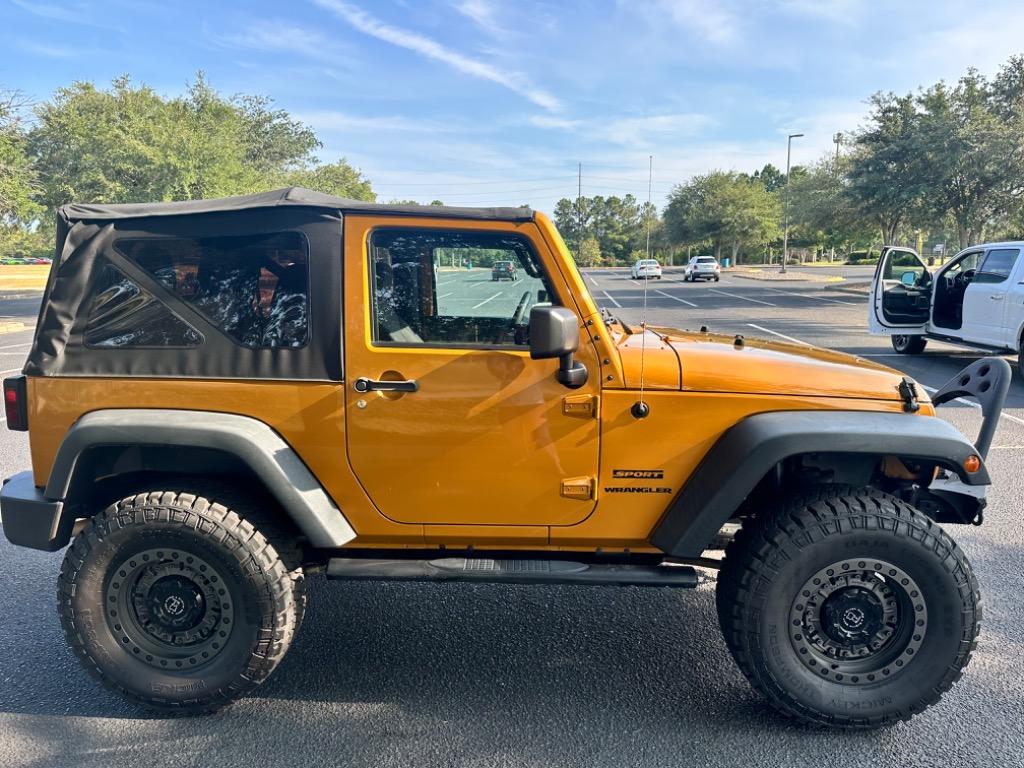 2014 Jeep Wrangler Sport 12